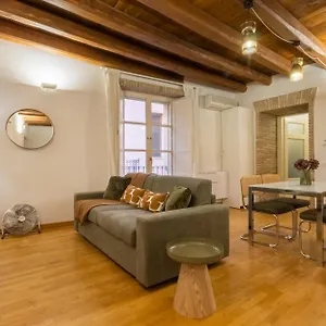  Apartment Suite Martini Al Castello