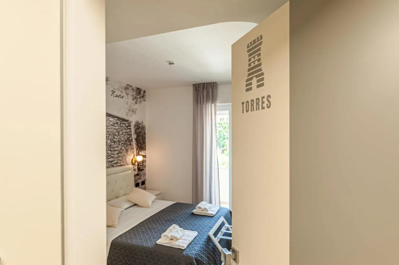 ELEONORE ELEGANT APARTMENT Suite Castelsardo Cagliari Italien